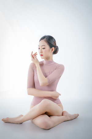 久久久九九伊在人综合小草菠萝蜜