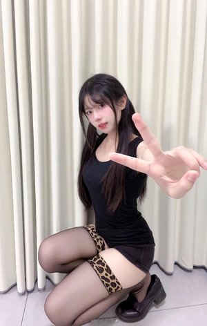 撸撸日日插进很很日小说